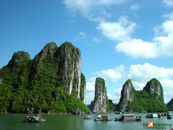 Thời[-]tiết[-]ngày[-]12[-]tháng[-]8:[-]Bắc[-]Bộ[-]nắng[-]phổ[-]biến,[-]Nam[-]Bộ[-]mưa[-]giảm[-]dần